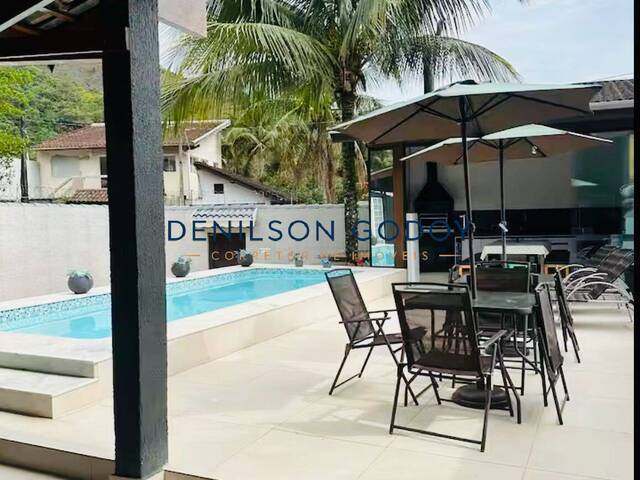 #CA0026 - Casa para Venda em Caraguatatuba - SP