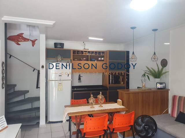 Sobrado para Venda em Caraguatatuba - 4