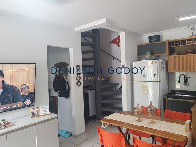 Sobrado para Venda em Caraguatatuba - 5