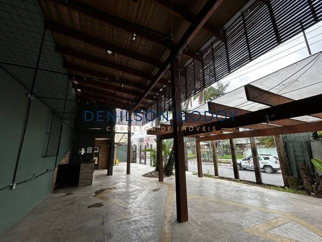 Ponto Comercial para Venda em Caraguatatuba - 2