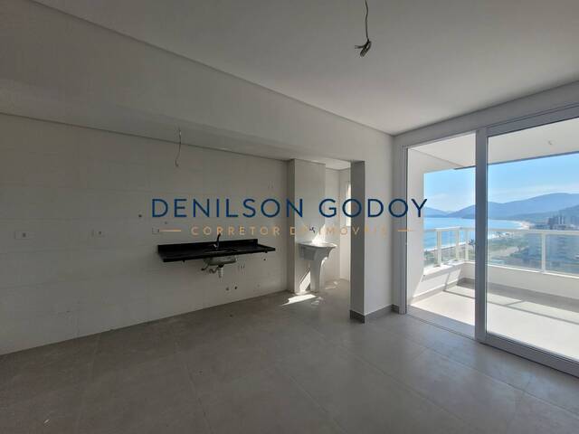Apartamento para Venda em Caraguatatuba - 5