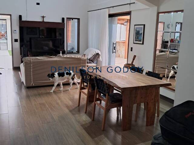 Casa para Venda em Caraguatatuba - 4