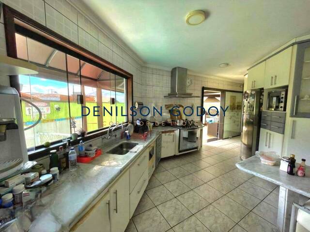 Casa para Venda em Caraguatatuba - 5