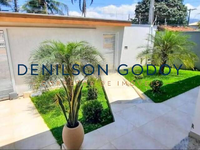 Sobrado para Venda em Caraguatatuba - 4