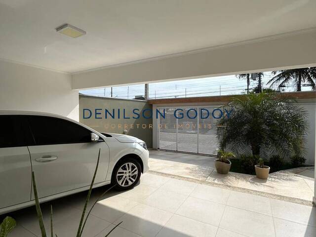 #SO0095 - Sobrado para Venda em Caraguatatuba - SP