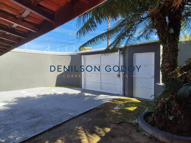 #CA0098 - Casa para Venda em Caraguatatuba - SP