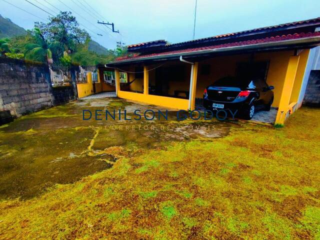 #CA0105 - Casa para Venda em Caraguatatuba - SP