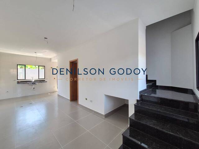 #SO0132 - Sobrado para Venda em Caraguatatuba - SP