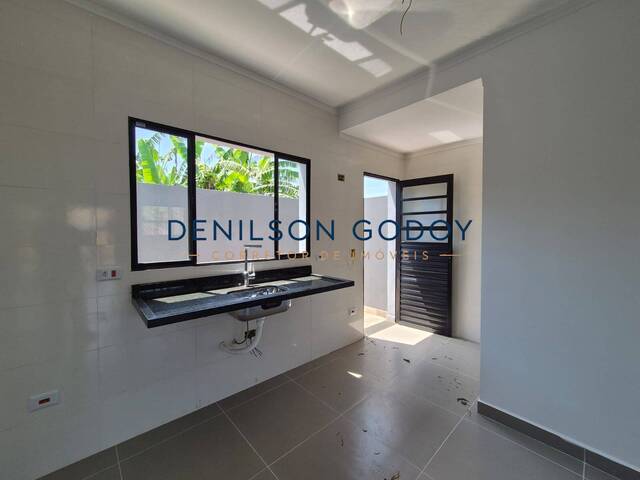 Sobrado para Venda em Caraguatatuba - 5