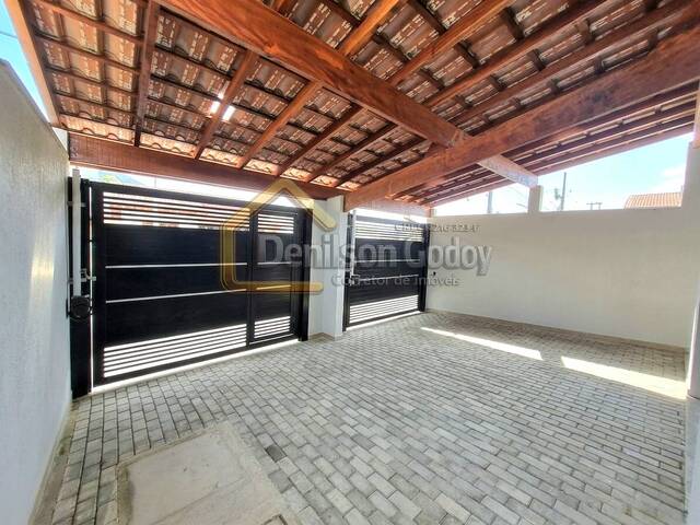 Apartamento para Venda em Caraguatatuba - 2