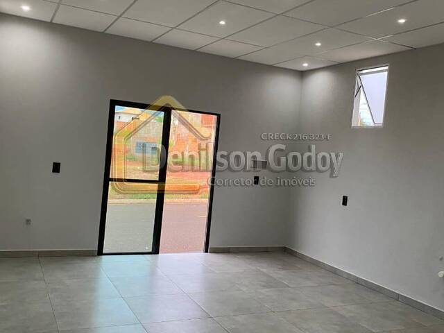 Ponto Comercial para Venda em Urânia - 4