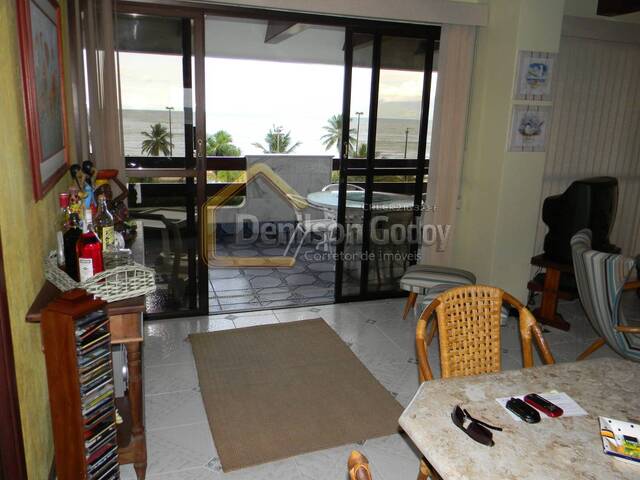 Apartamento para Venda em Caraguatatuba - 2